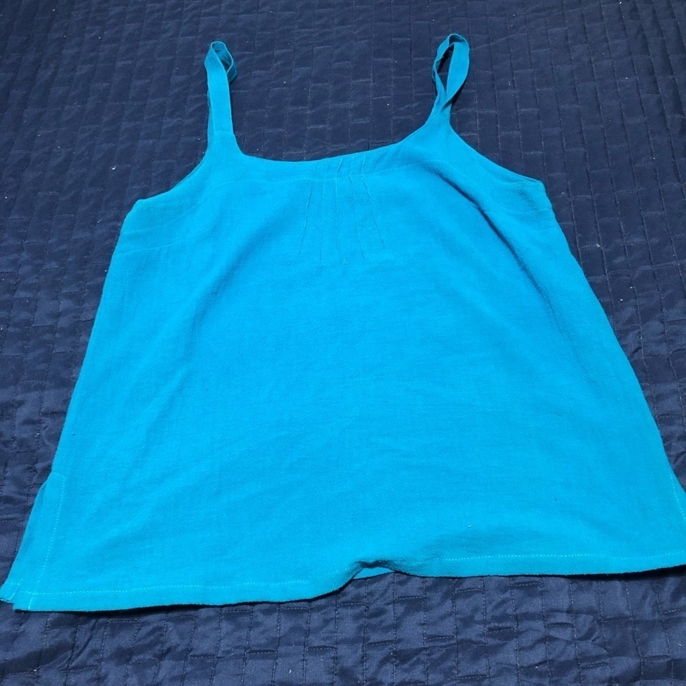 Mara’s Designs vibrant blue tank top- 19” pit to pit- excellent shape